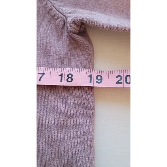 H&M Lightweight Sweater   - Picture 5 of 7